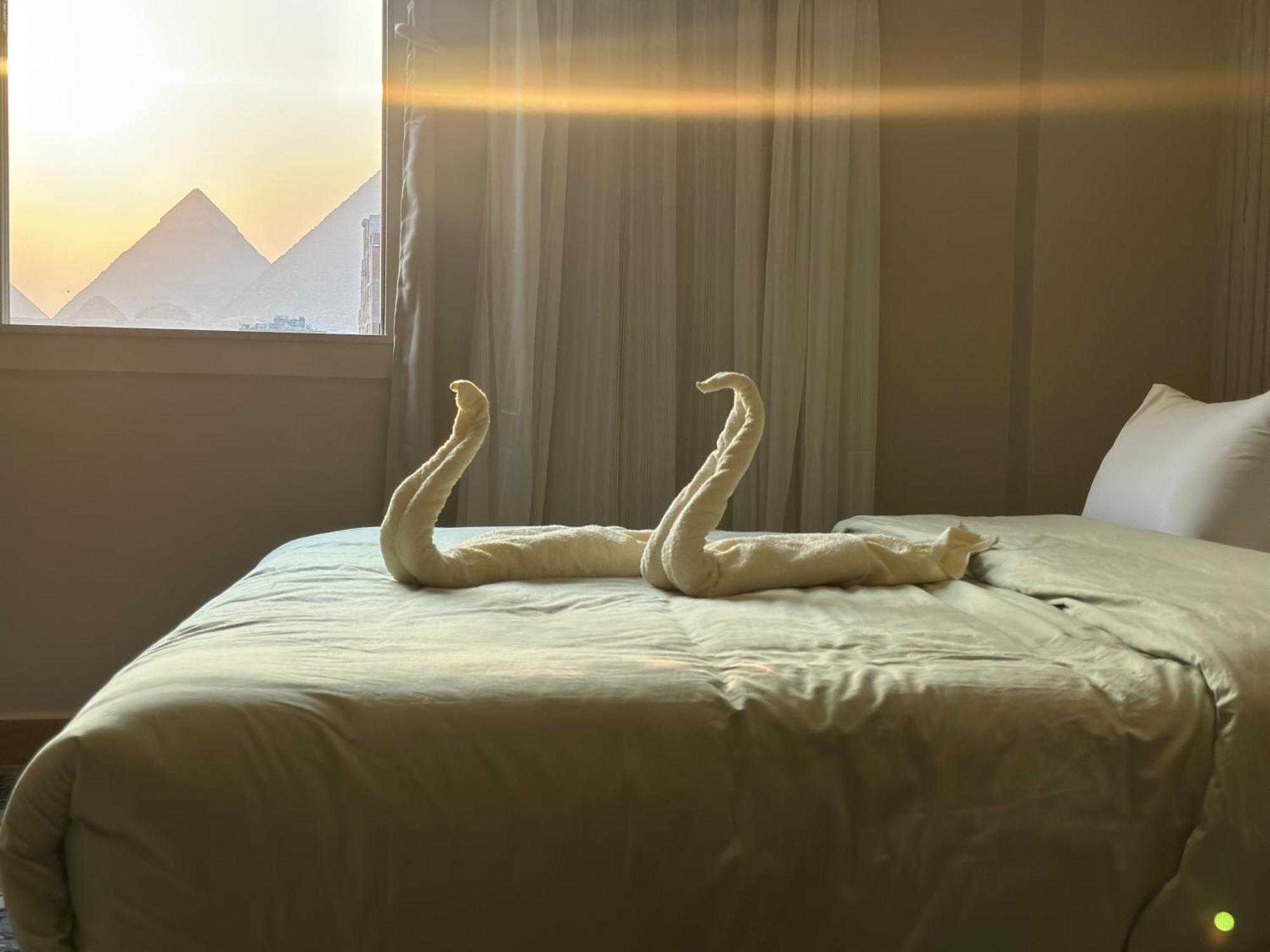 Mirage Pyramids View Hotel Nazlet el-Sisi ภายนอก รูปภาพ
